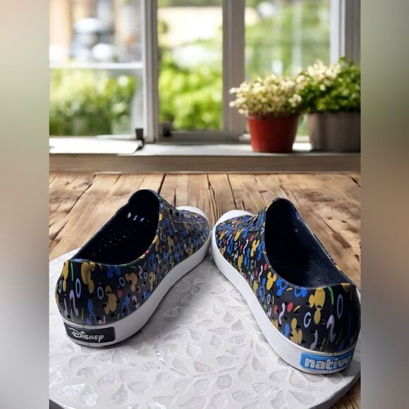 NATIVE Shoes Disney Parks Mickey Mouse UNISEX Adult Mens 12 Womens 14 - Picture 14 of 16